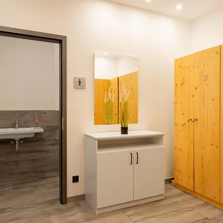 Boddensonne In Der Alten Seefahrtschule Wustrow